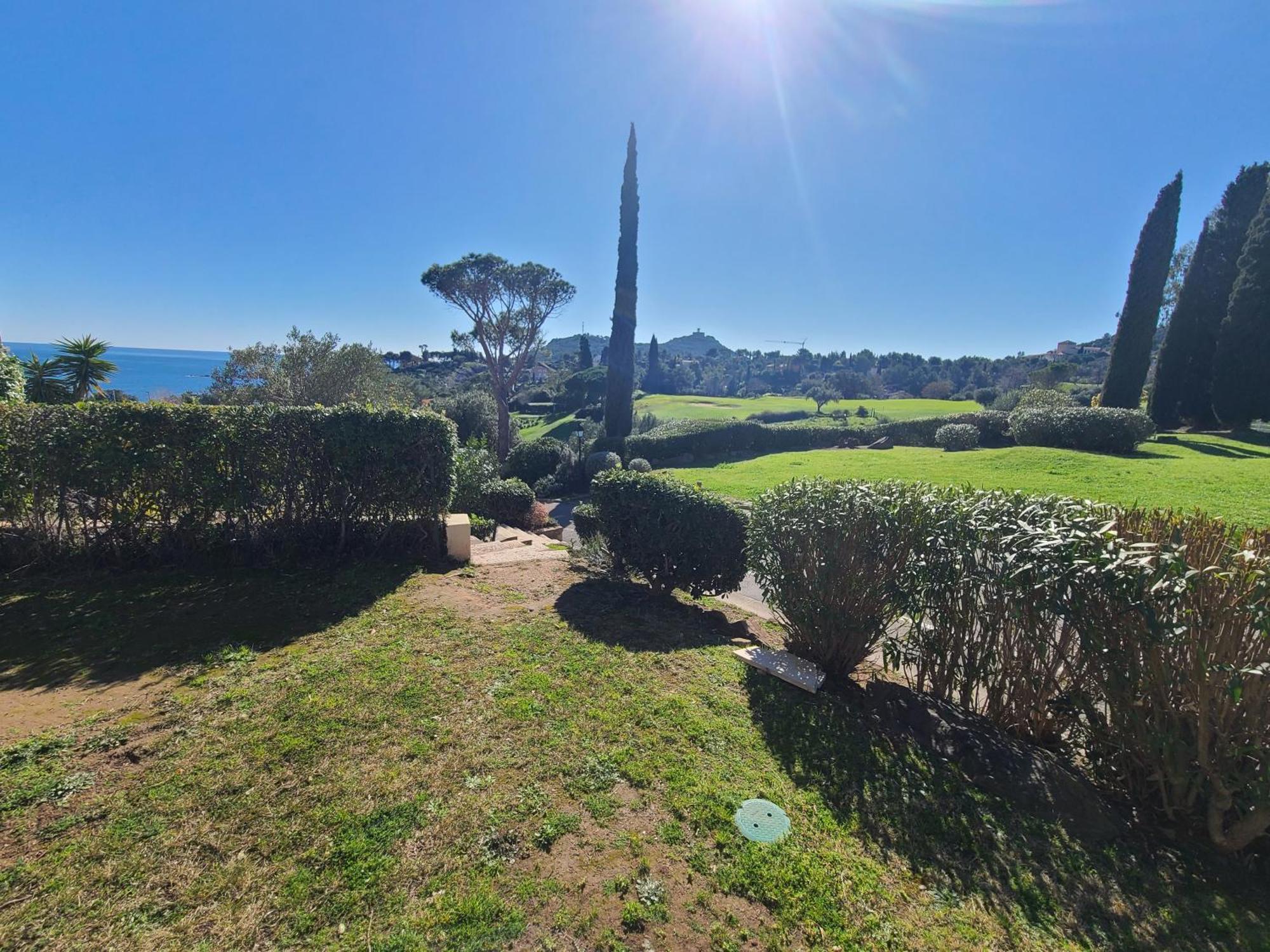 Evasion Nature A Cap Esterel Jardin, Mer & Golf Tout Confort Saint-Raphaël エクステリア 写真